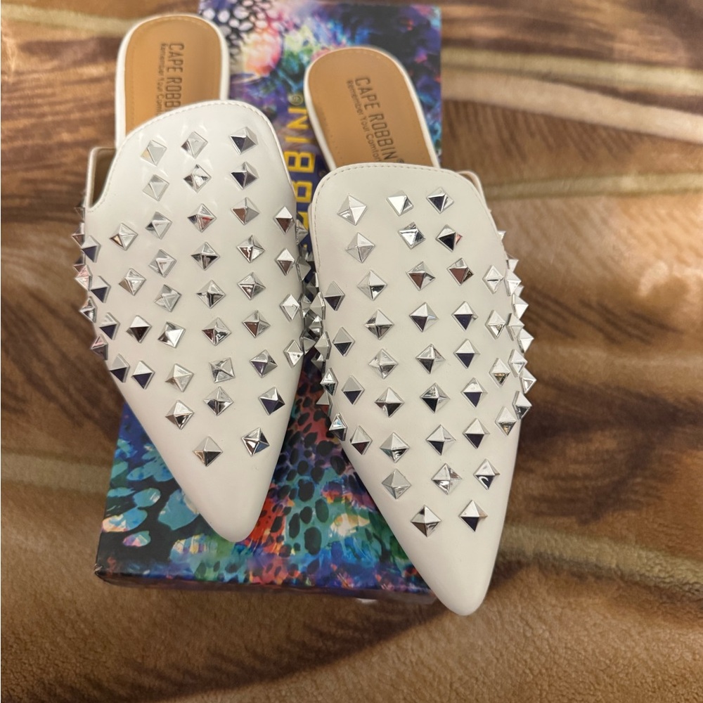 Cape Robbin White and Silver Studded Mules